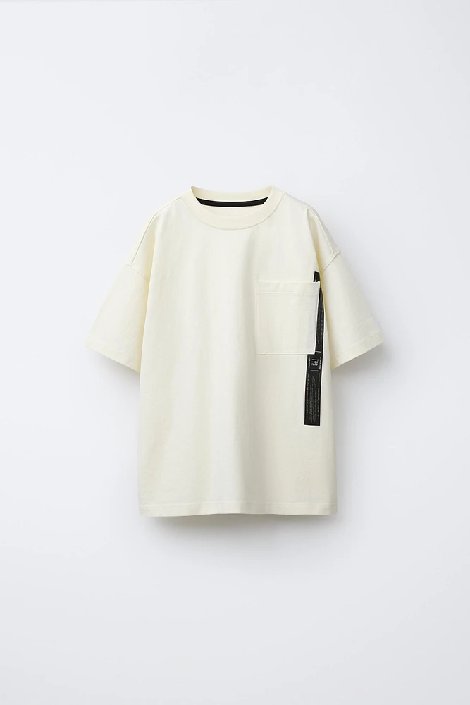 SPORTY POCKET T-SHIRT
