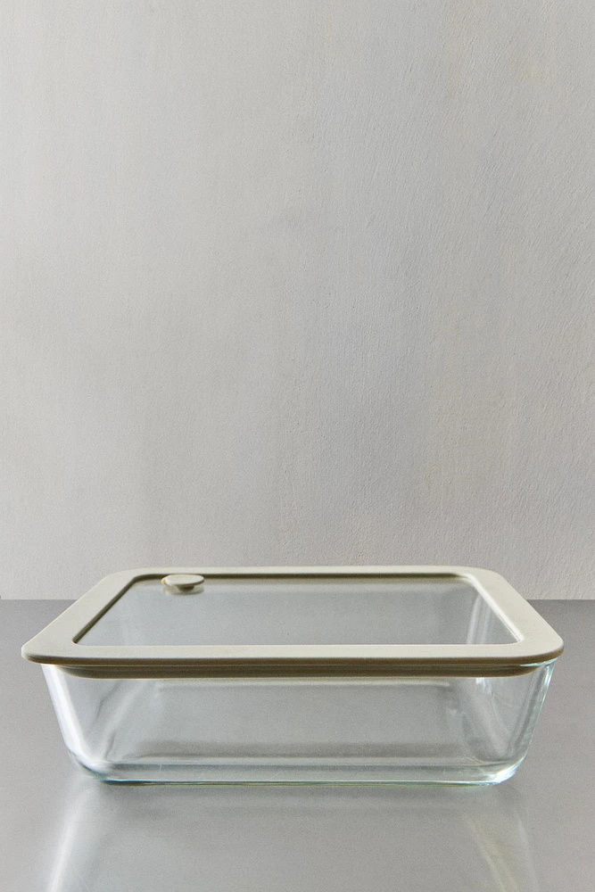 47.34 oz AIRTIGHT FOOD CONTAINER