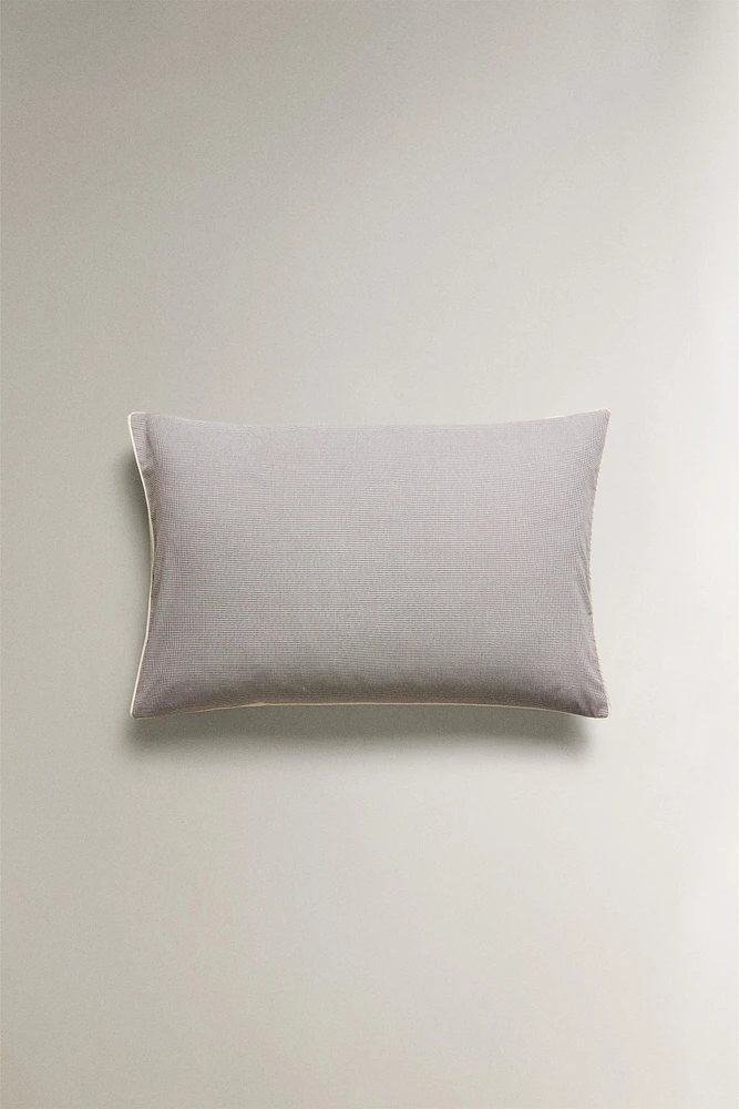 CHILDREN'S CHECK PILLOWCASE