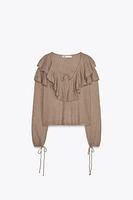 RUFFLED KNIT TOP