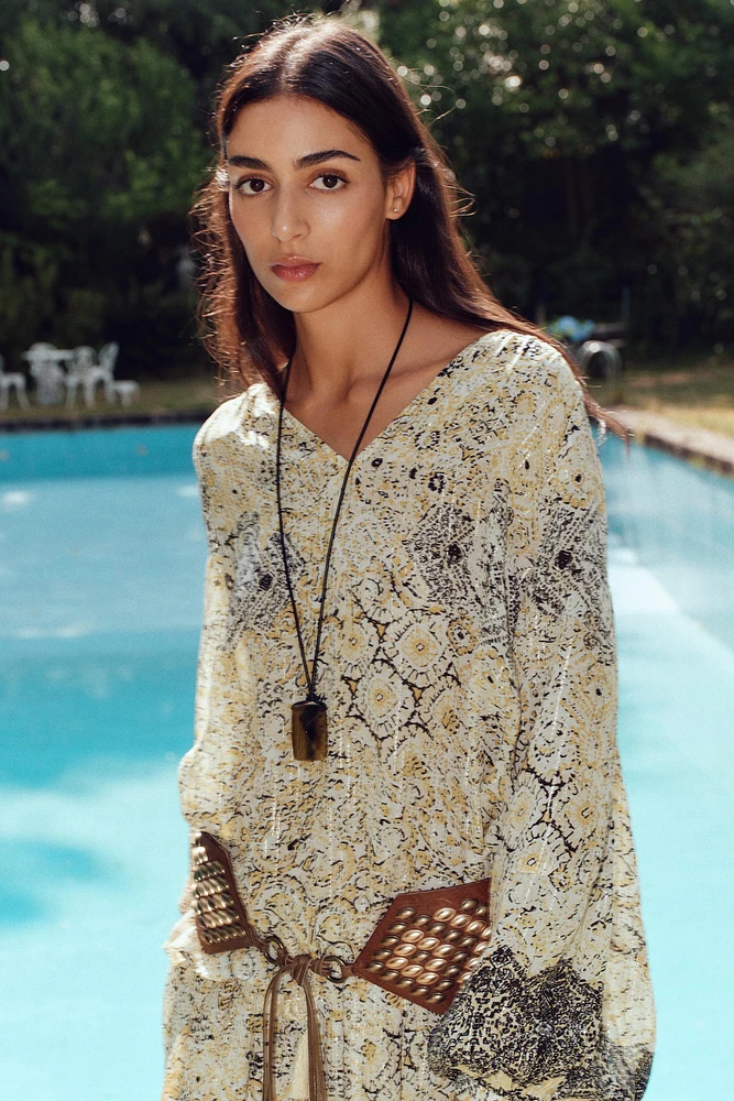 METALLIC THREAD PRINT BLOUSE