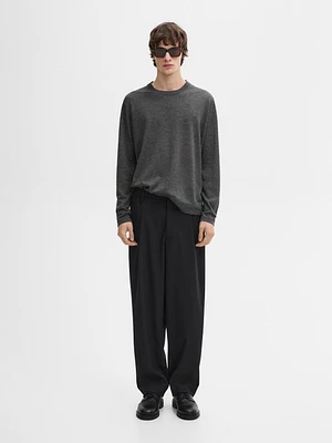 Lightweight knit 100% cashmere sweater