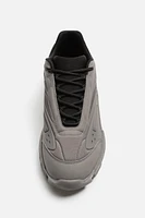 CHUNKY SNEAKERS