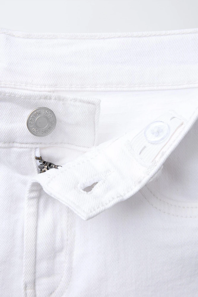 BASIC STRAIGHT DENIM BERMUDA SHORTS
