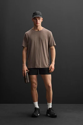 LIGHTWEIGHT TEXTURED T-SHIRT