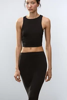 SLEEVELESS CROP TOP