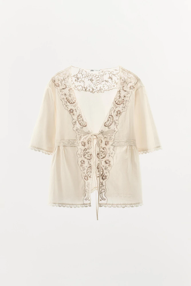 TOP BRODÉ À FANTAISIE LIMITED EDITION