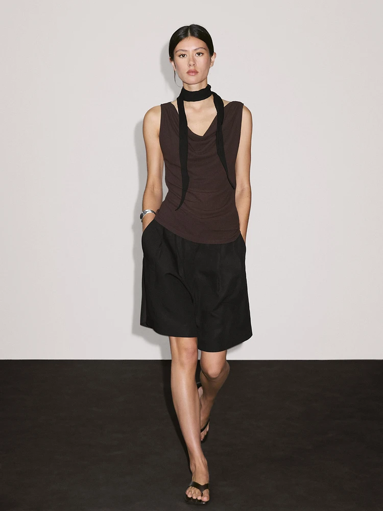Top encolure drapée 100 % coton