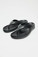 THONG SANDALS
