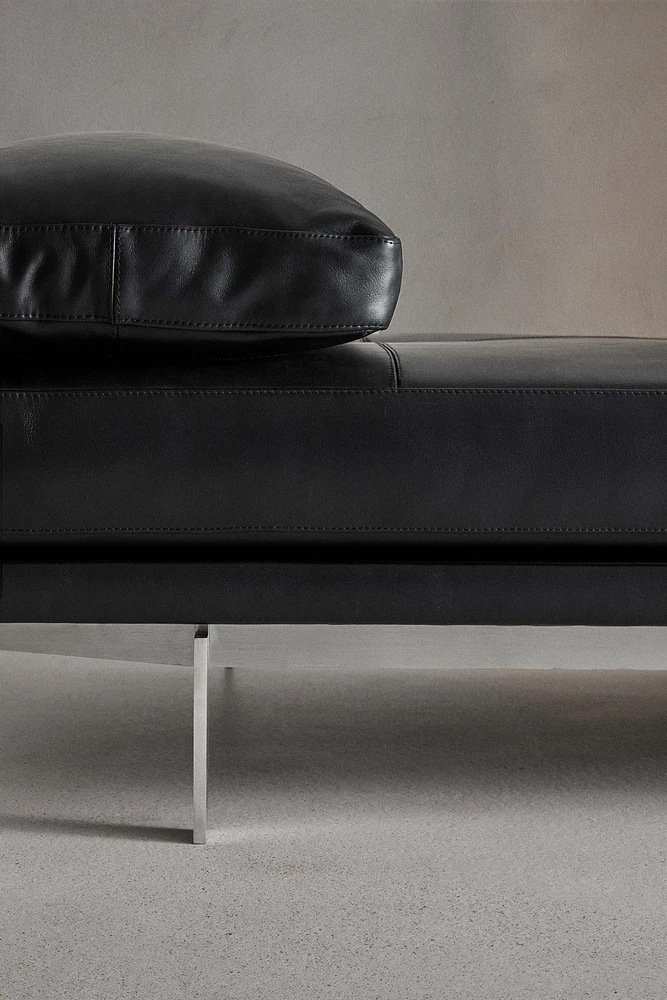 DAYBED 02