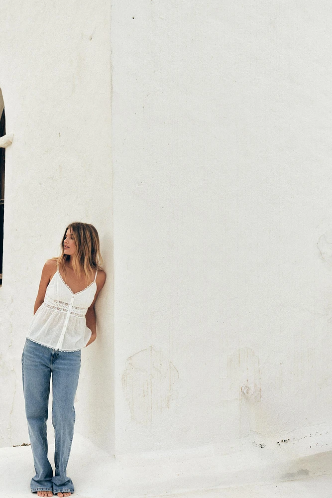 EMBROIDERED LACE TOP
