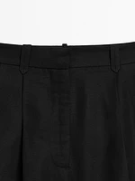 Pleated Bermuda shorts