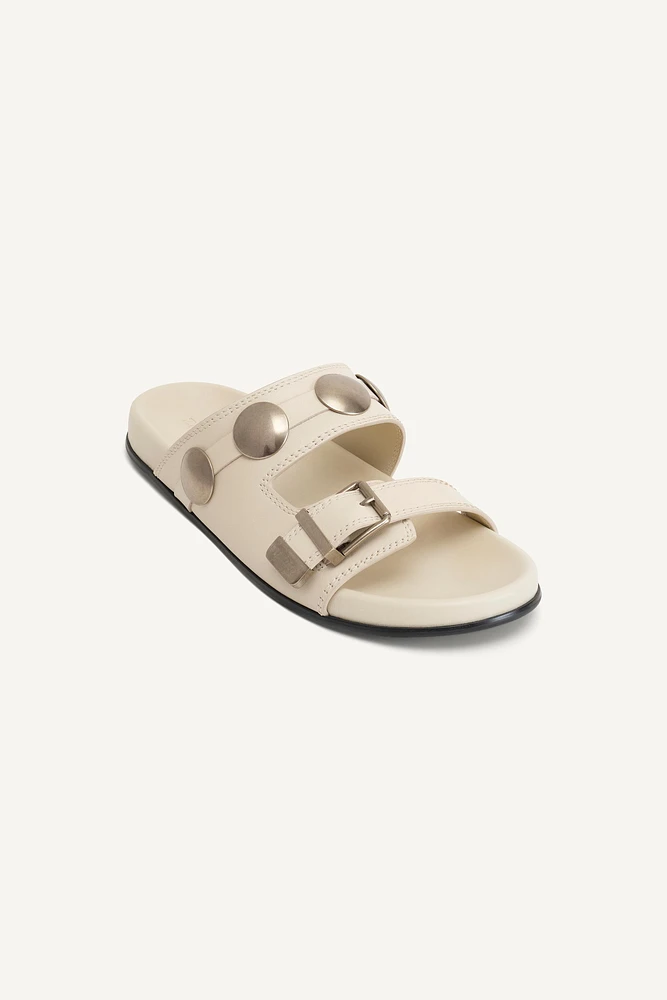 LTHR STUDDED SANDALS 14