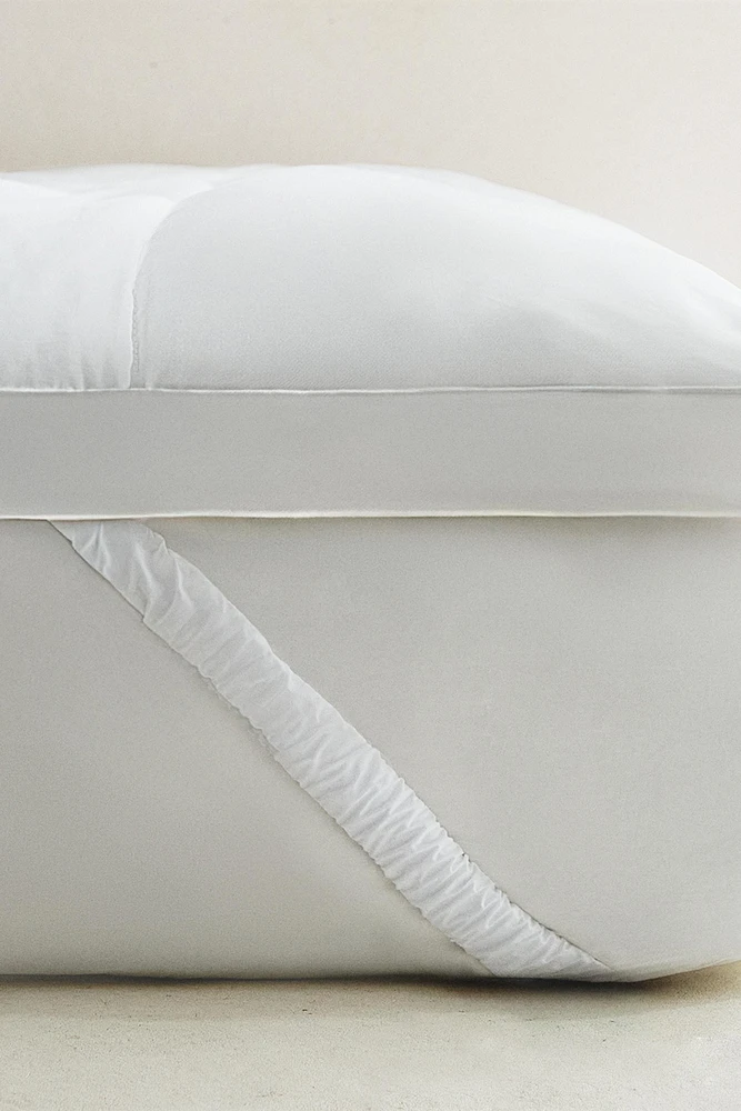 FEATHER FEEL MATTRESS TOPPER