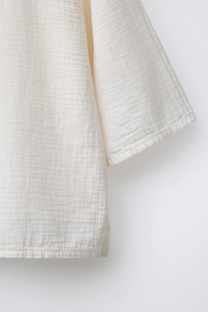 TEXTURED SHIRT