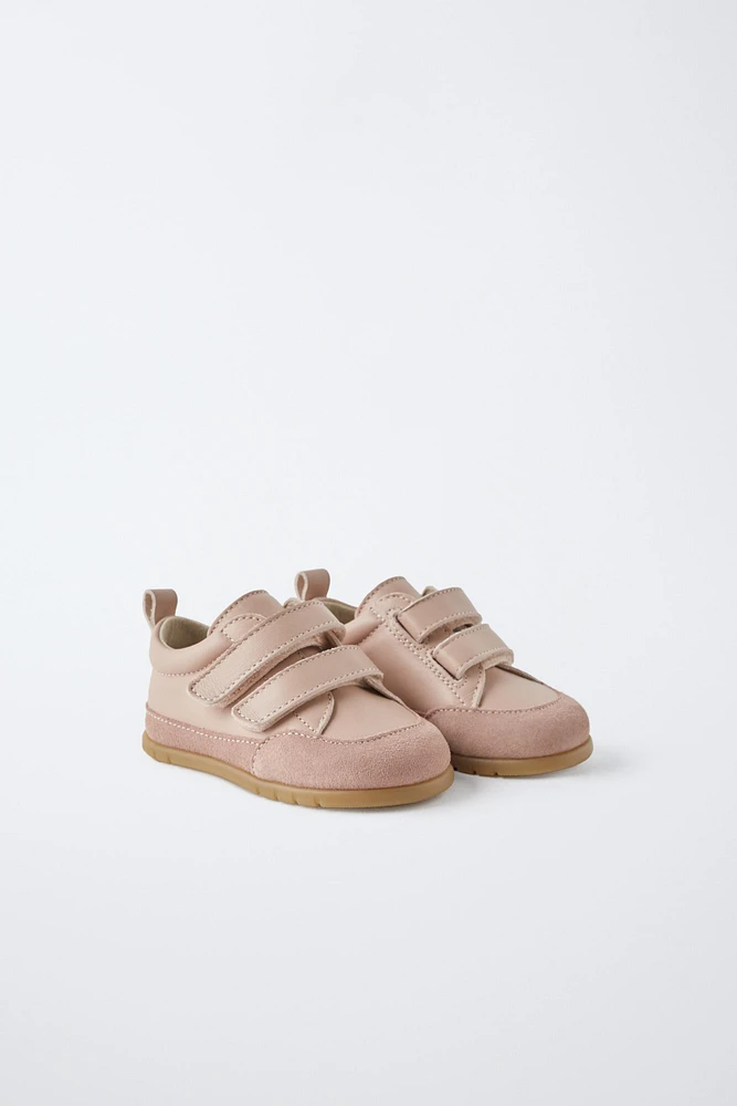 BAREFOOT LEATHER STRAP SNEAKERS