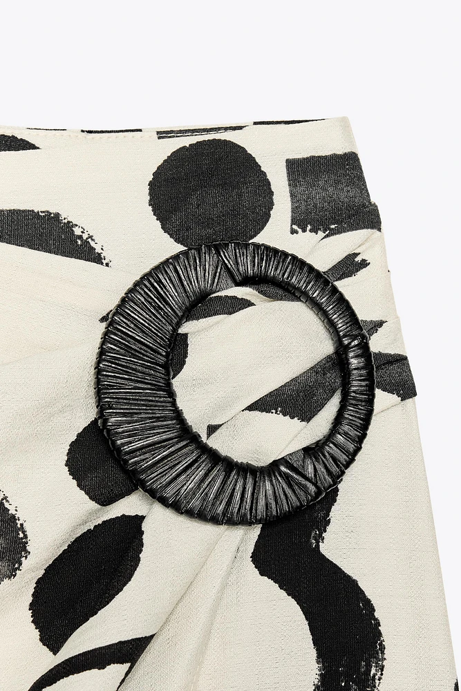 PRINTED BUCKLE MINI SKIRT