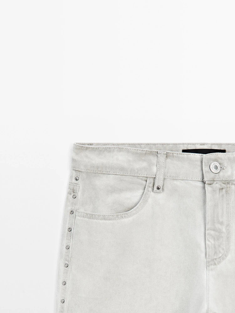 Straight-leg trousers with studs