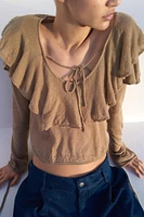 RUFFLED KNIT TOP