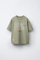 T-SHIRT IMPRIMÉ GRAFFITI