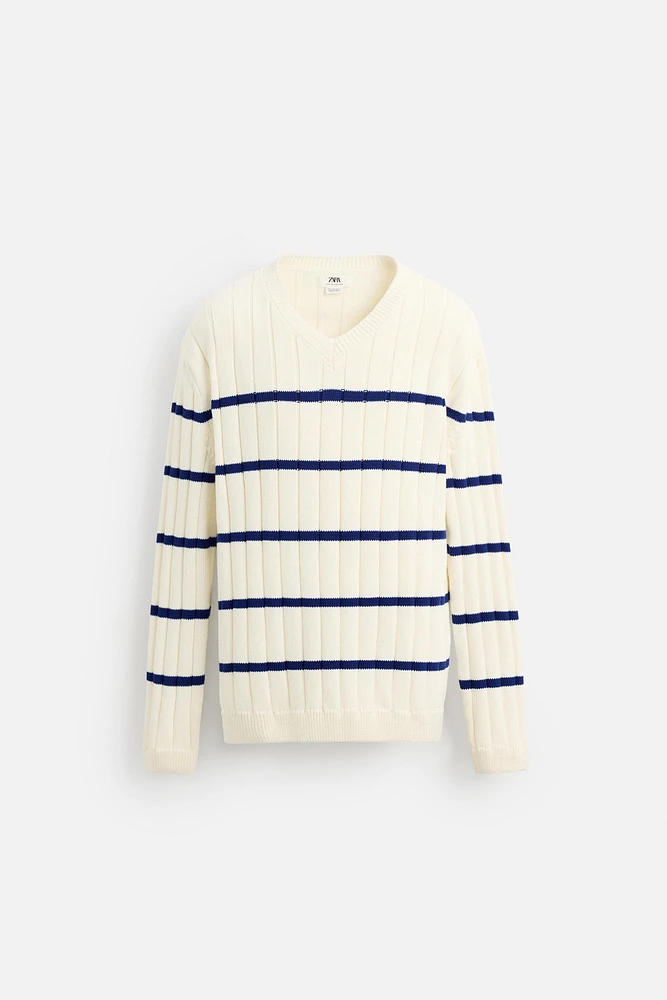 PULL EN JACQUARD À RAYURES ÉDITION LIMITÉE