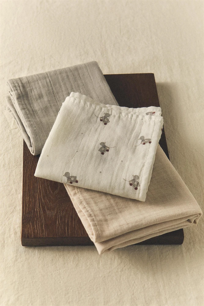 SET OF CHILDREN’S DUCKLING MUSLIN CLOTHS (SET OF 3)