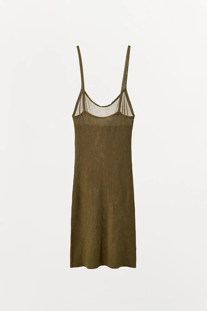 ROBE COURTE EN MAILLE CÔTELÉE
