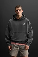 SWEAT À CAPUCHE IMPRIMÉ
