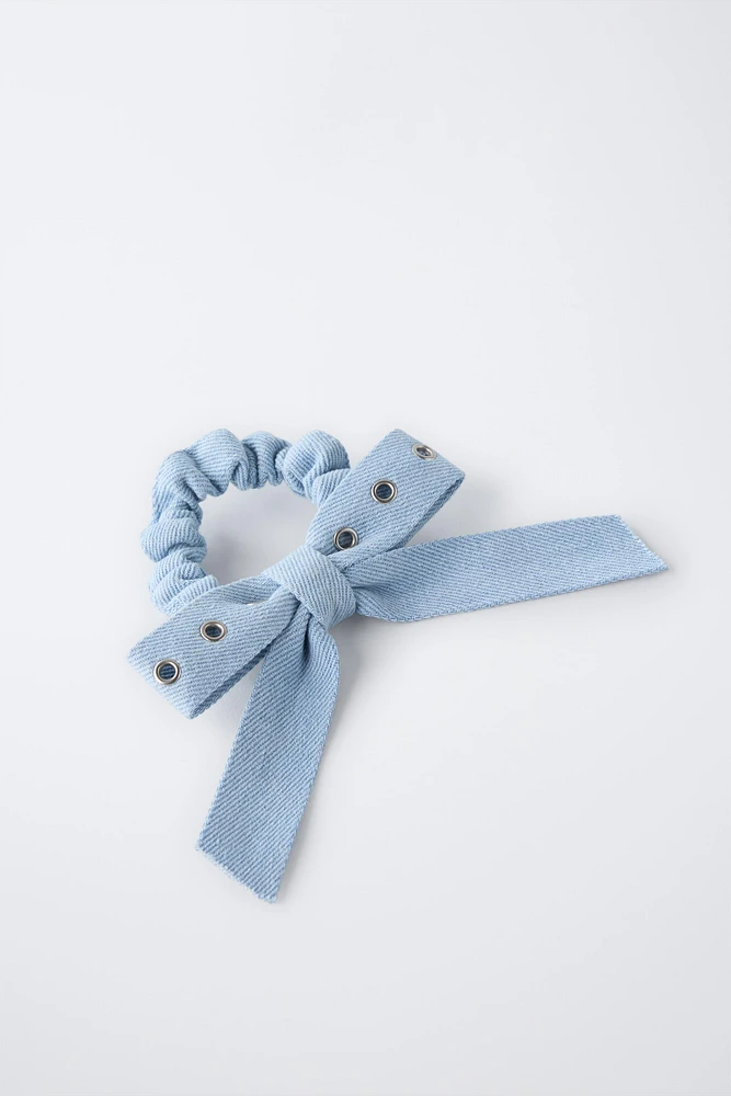 TWO-PACK OF DENIM SCRUNCHIES WITH BOW