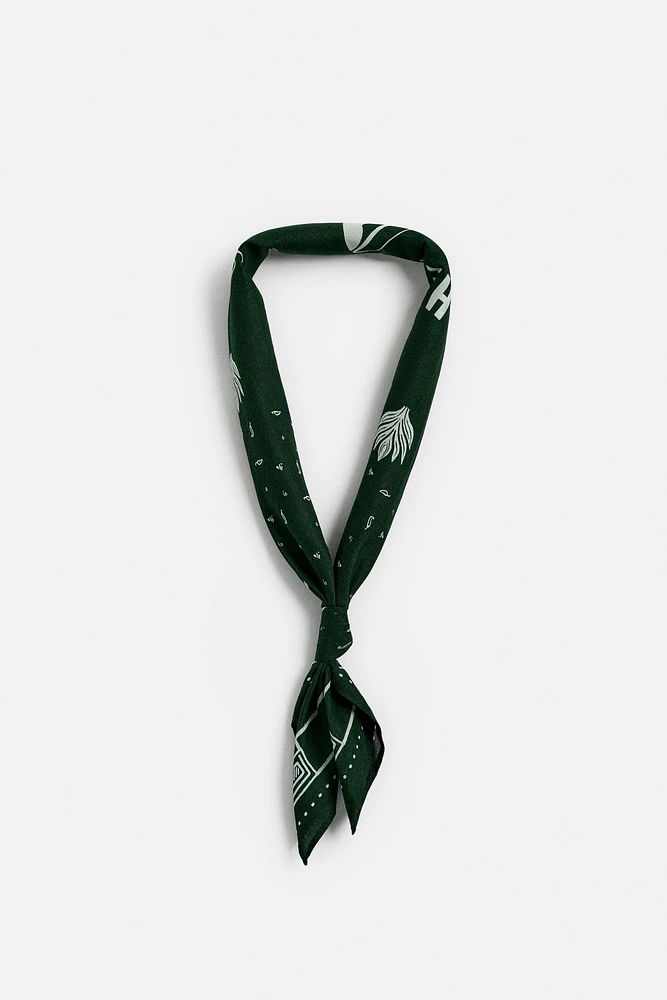 CONTRAST PRINT BANDANA