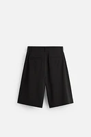 RELAXED FIT PLEATED SHORTS