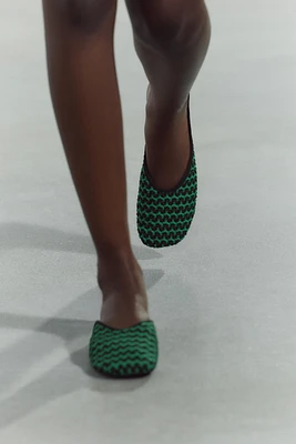 STRIPED WOVEN MULE