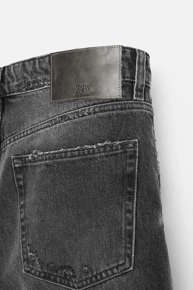 RIPPED STRAIGHT FIT JEANS