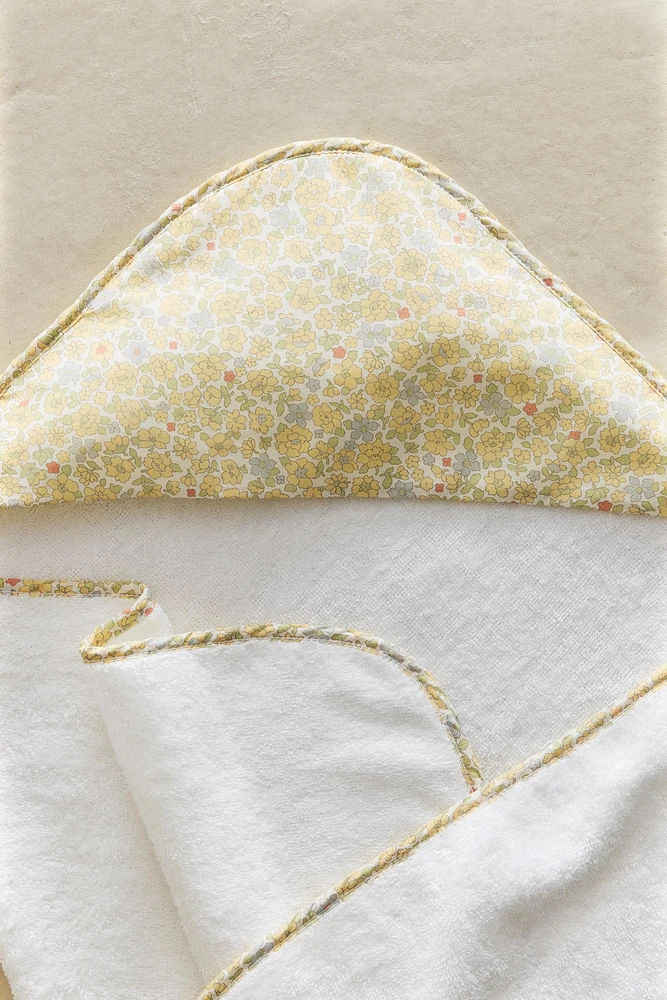 SERVIETTE DE BAIN CAPUCHE BÉBÉ PASSEPOIL FLEUR