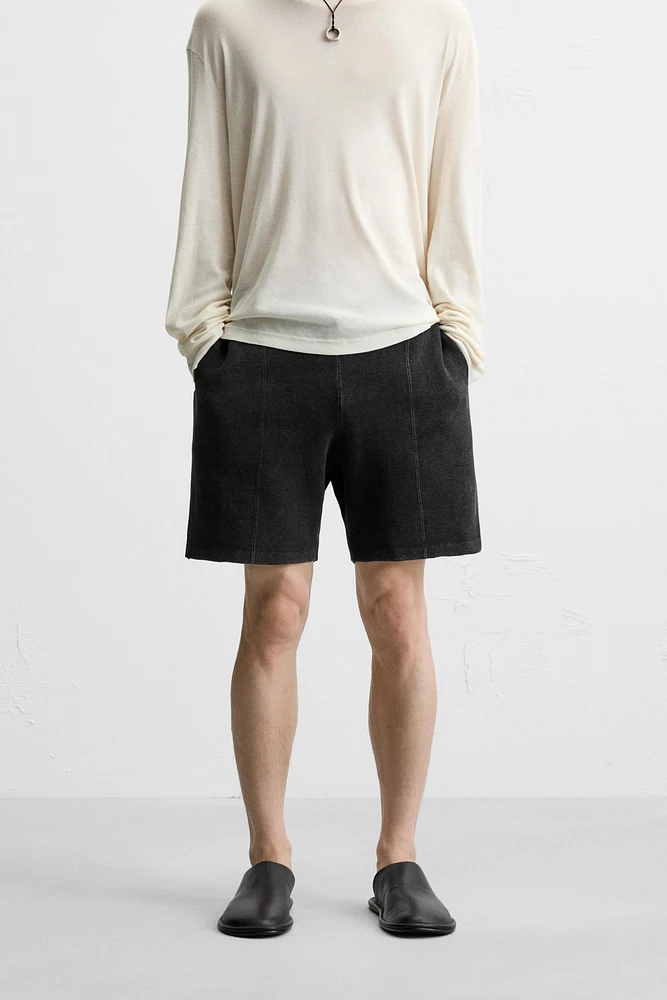 RELAXED FIT KNIT SHORTS