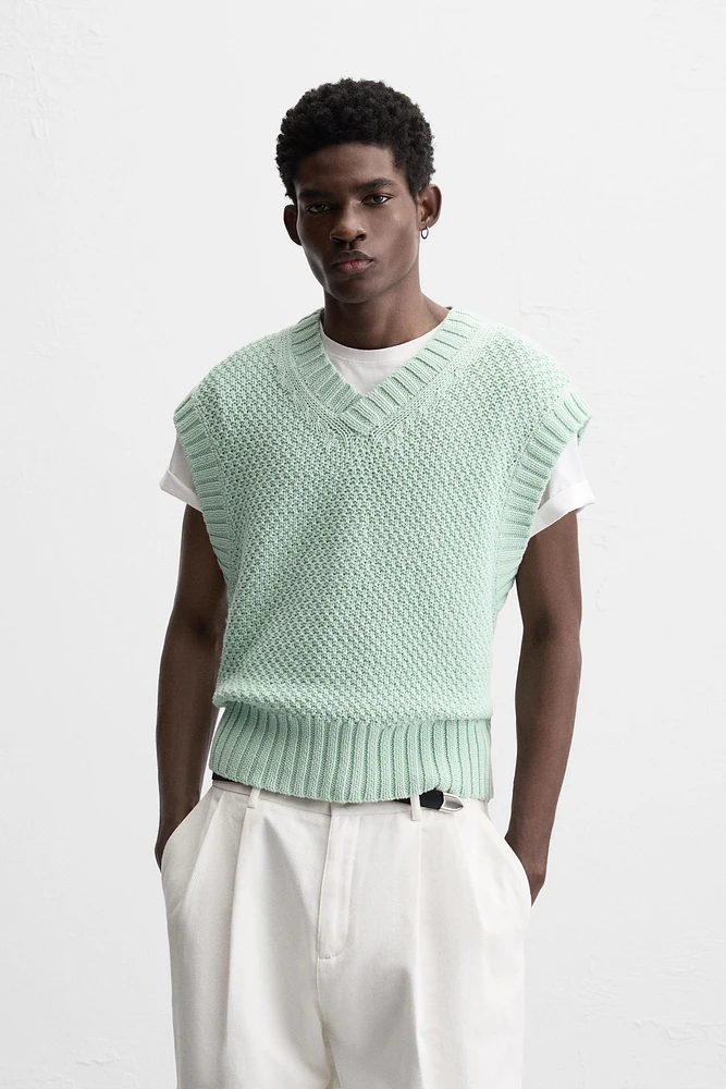TEXTURED KNIT CARDIGAN