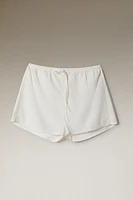 SHORT FRONCÉ ET DENTELLE