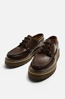 EMBOSSED BOAT SHOES