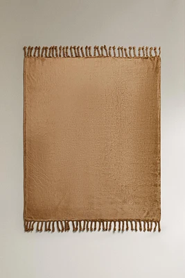 FLEECE BLANKET WITH FRINGING