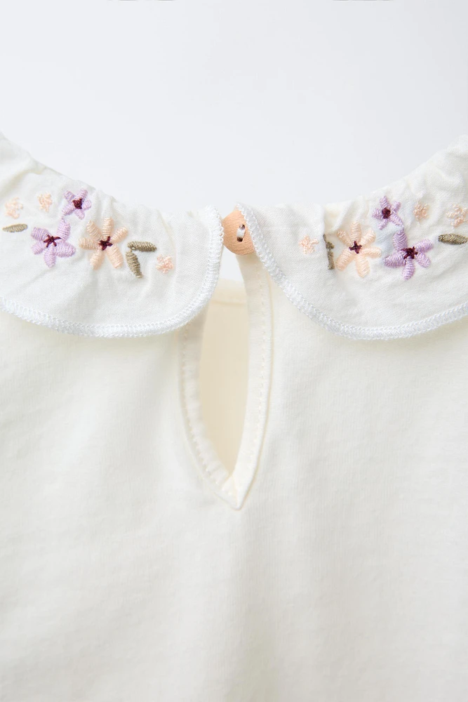 T-SHIRT COL CLAUDINE EN MATIÈRES VARIÉES FLEURS