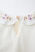 T-SHIRT COL CLAUDINE EN MATIÈRES VARIÉES FLEURS