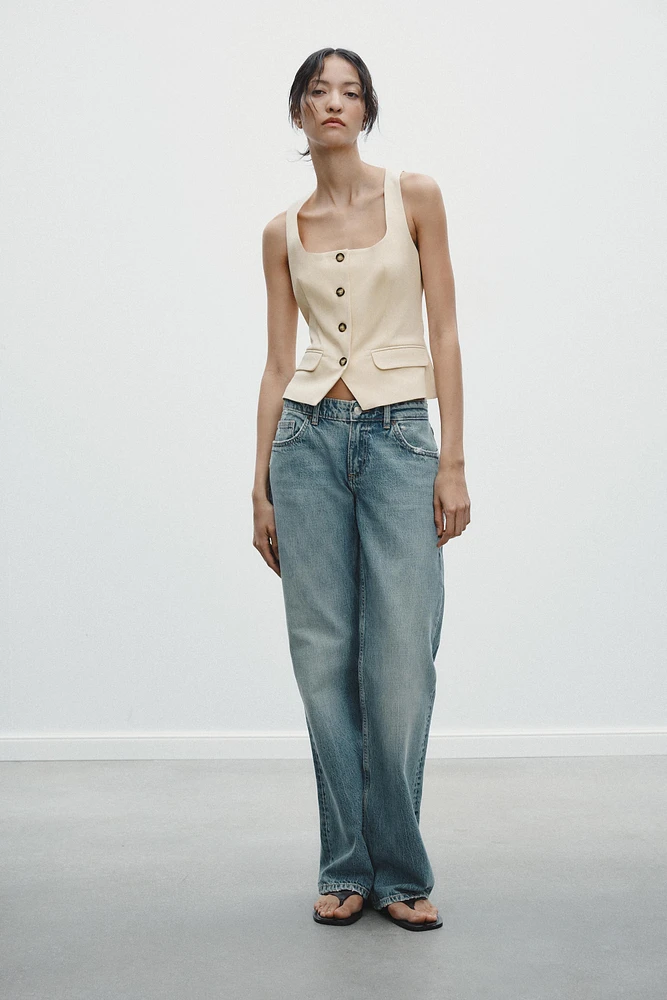BUTTONED TOP