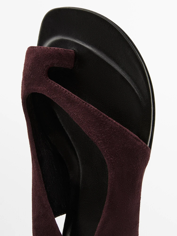 Sandales plates entre-doigts - STUDIO