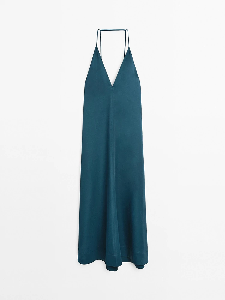 Robe longue fluide à col en V