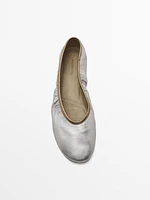 Gathered metallic ballerinas
