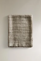 THIN SOFT FRINGED BLANKET