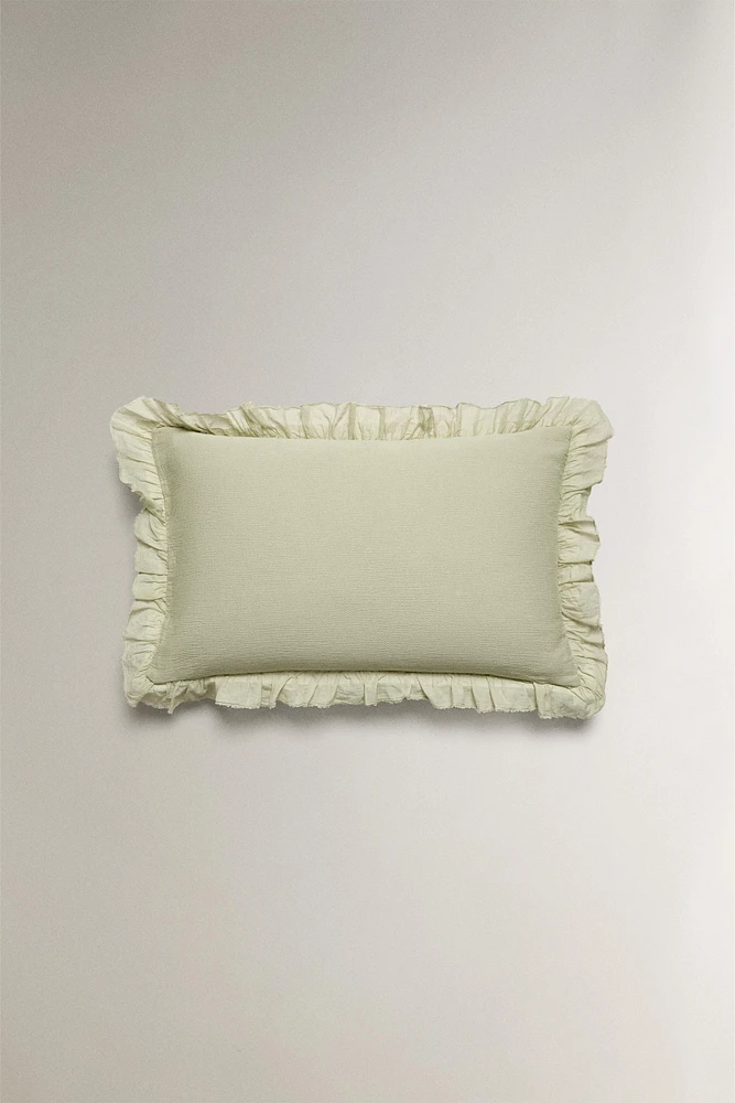 TEXTURED THROW PILLOW COVER WITH RUFFLE TRIM
