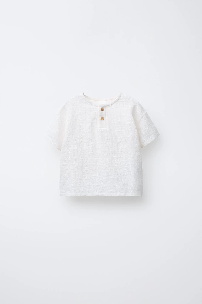 T-SHIRT COL TUNISIEN TEXTURE COMBINÉE