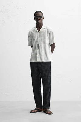 CHEMISE À IMPRIMÉ ABSTRAIT