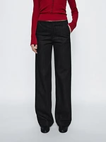 Mid-rise straight-leg comfort jeans